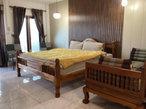 Baan Khunsri Guesthouse
